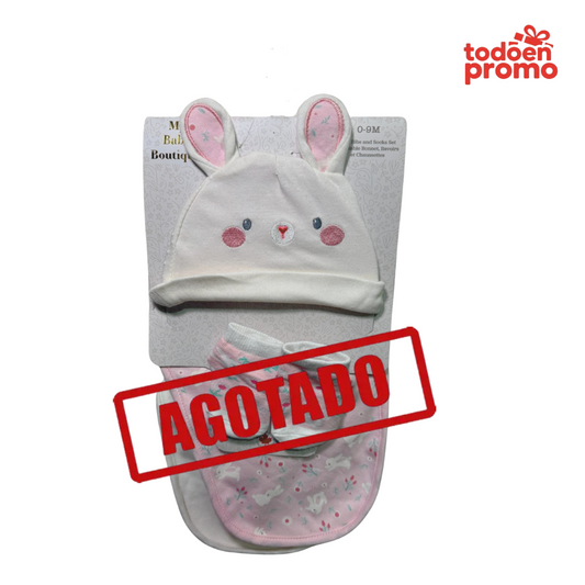 Set 4 piezas de baberos gorros y media para niña